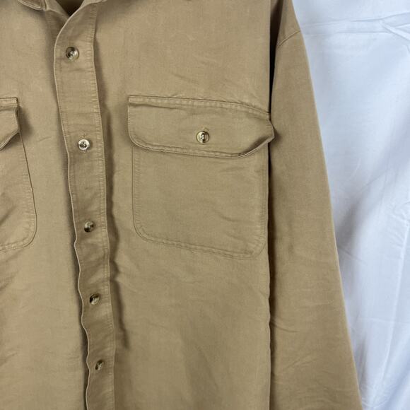 Harve Benard Mens M Long Sleeve Button Down Shirt Heavy Oxford Pockets Rayon - Picture 2 of 7